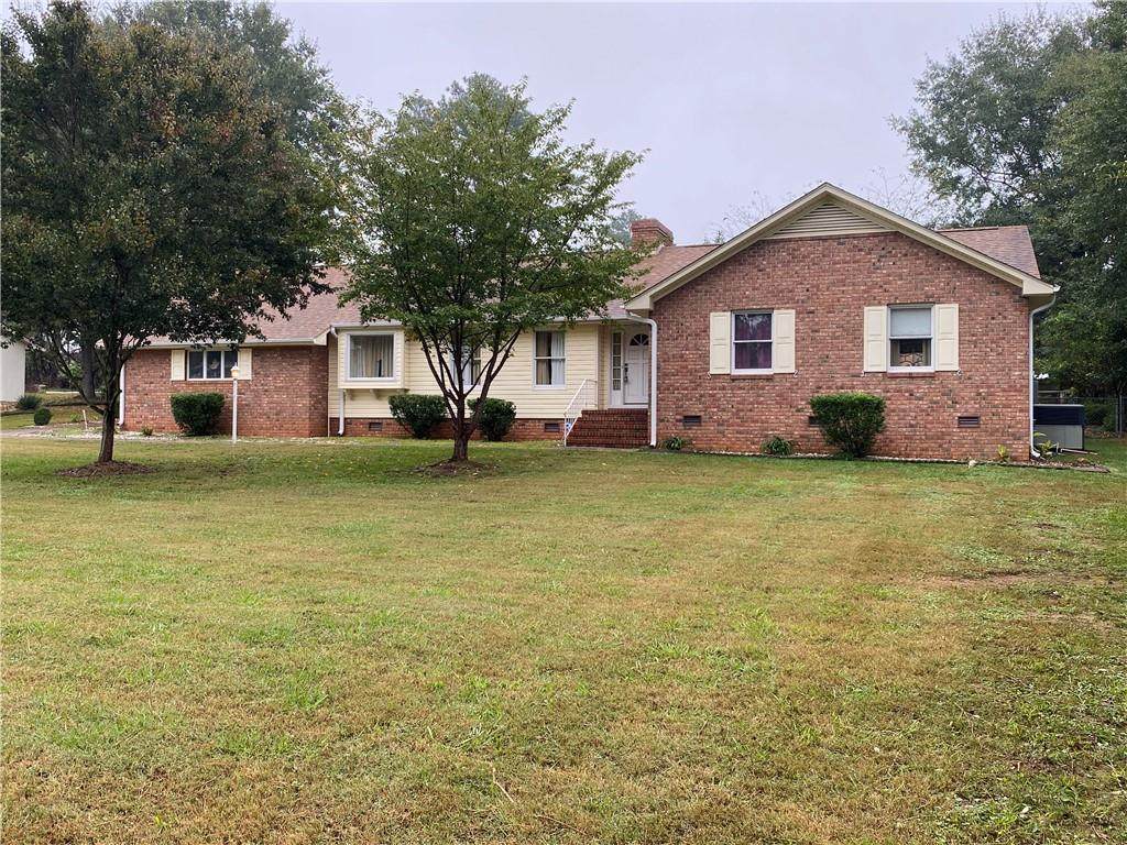 111 Yorkshire Drive - Photo 1