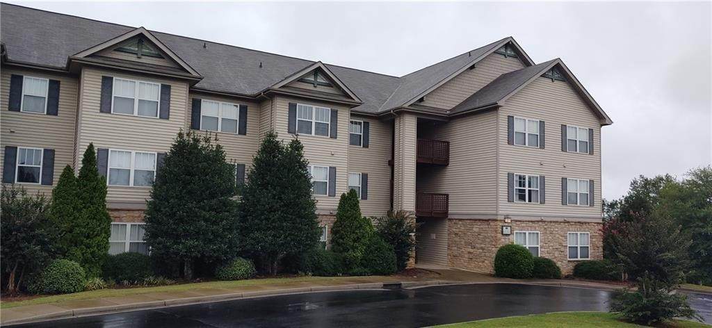 1413 Harts Ridge Drive - Photo 1