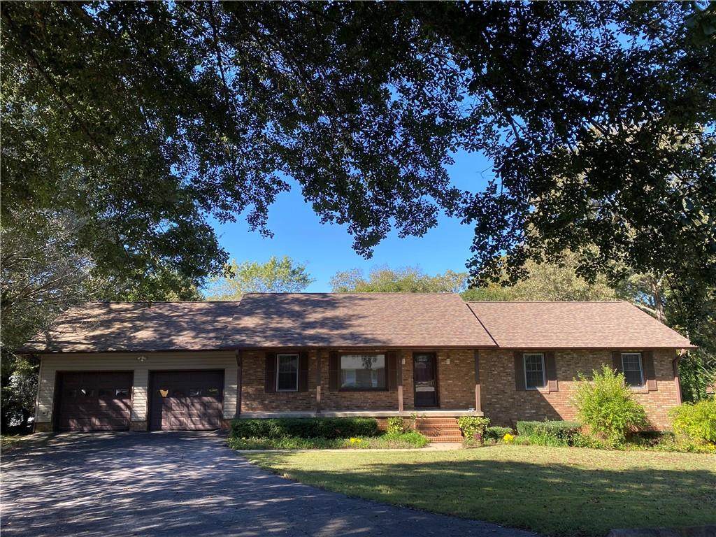 108 Evergreen Drive - Photo 1
