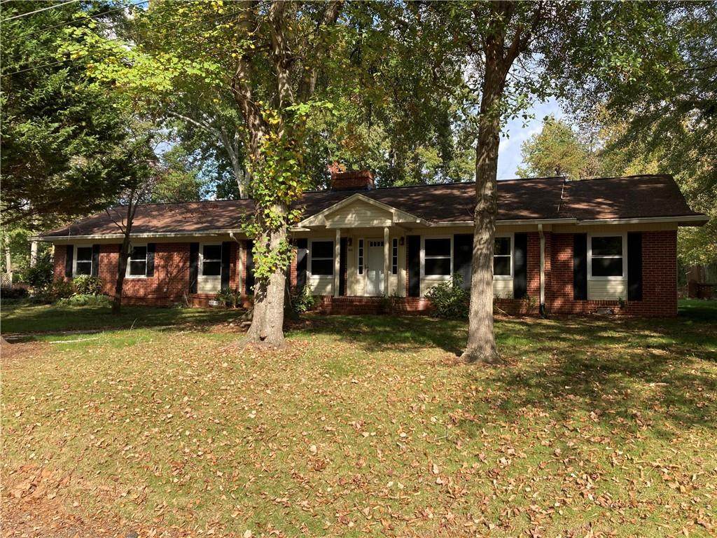 501 Stewart Drive - Photo 1
