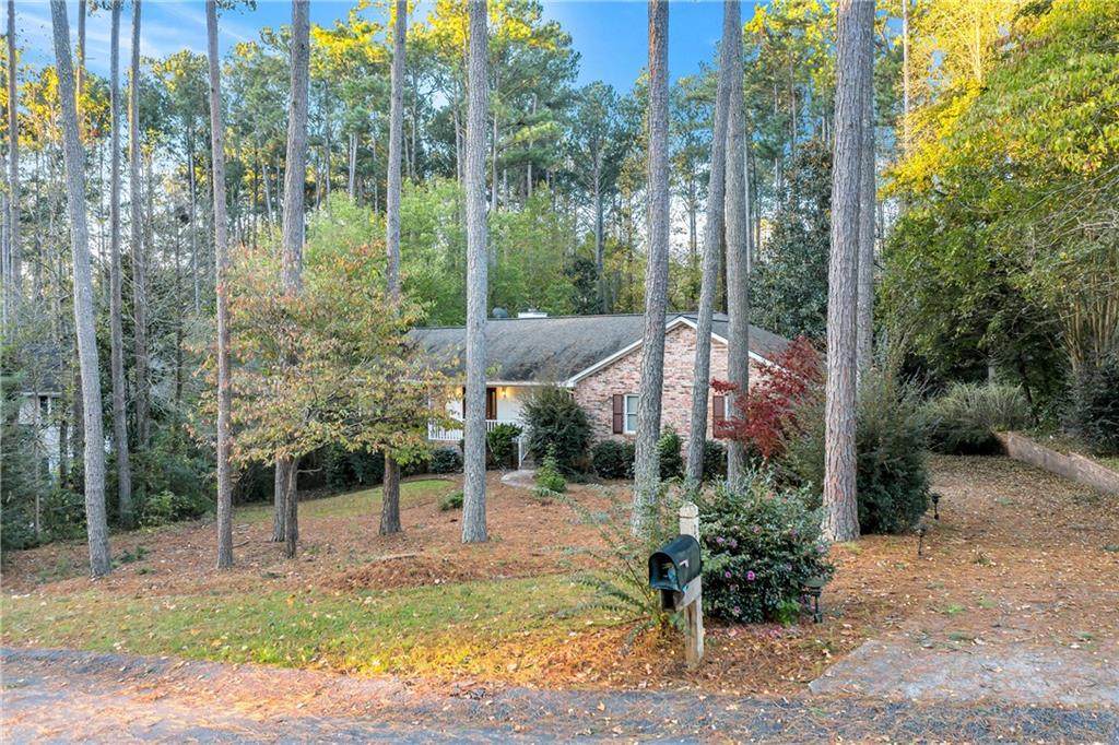 276 Stonehaven Way - Photo 1