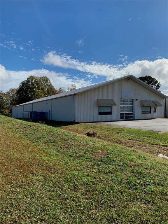 1017 Powdersville Road - Photo 1