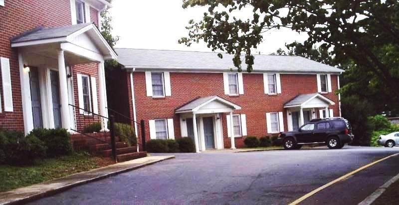 220 Calhoun Street - Photo 1
