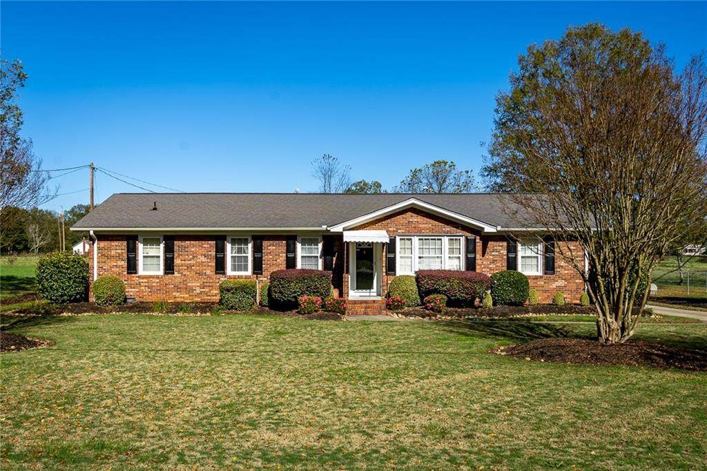 210 Pamela Drive - Photo 1