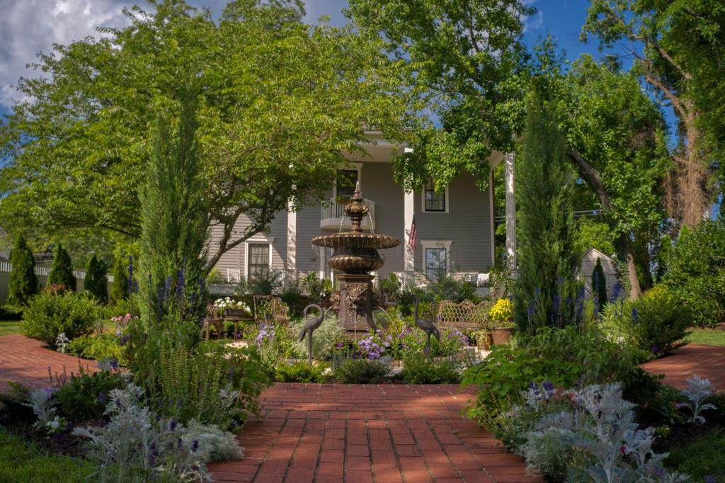 120 Trade Avenue - Photo 1