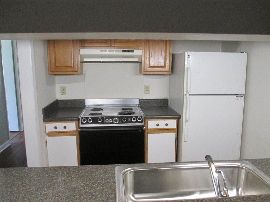 220 Elm Street - Photo 1