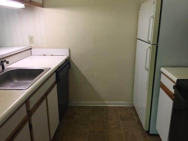 220 Elm Street - Photo 1