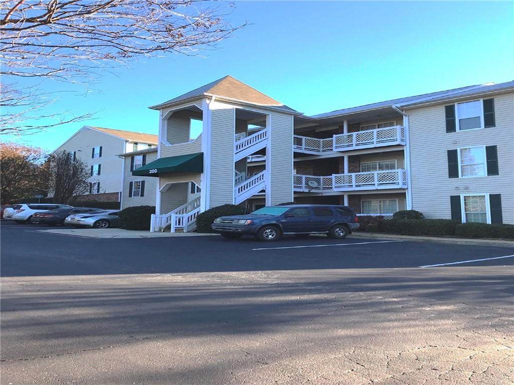 102 Calhoun Street - Photo 1