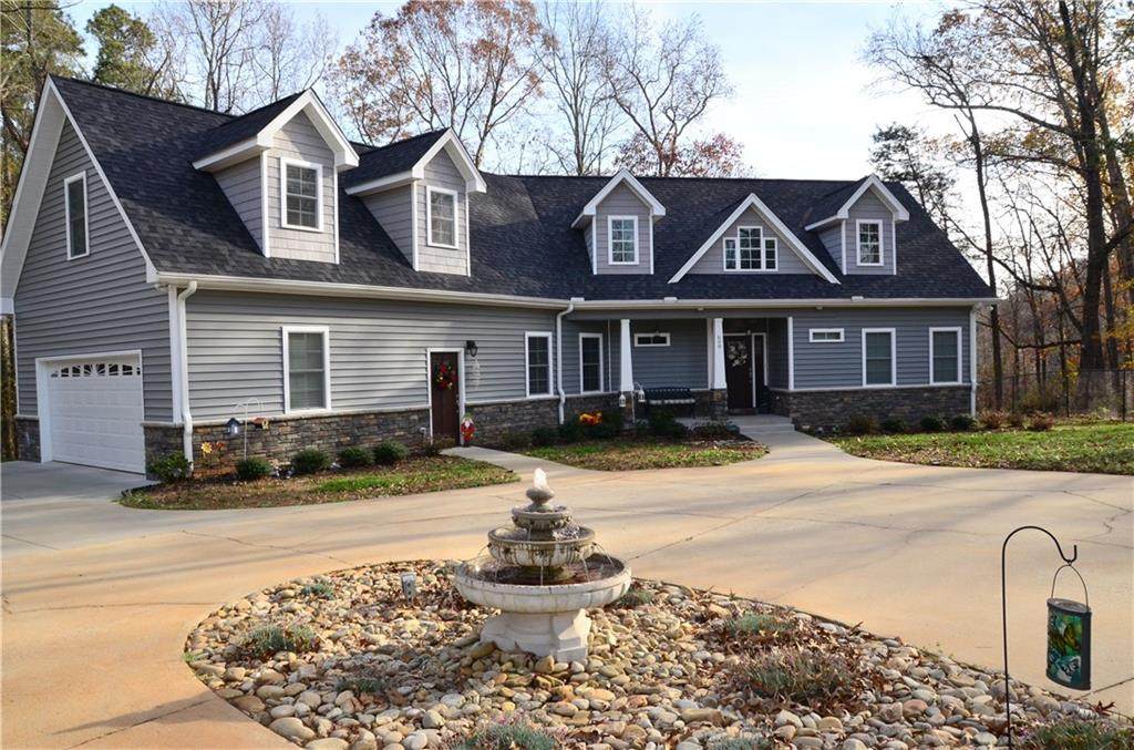 608 Galloping Ghost Road - Photo 1