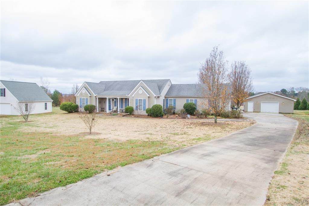 103 Coral Street - Photo 1