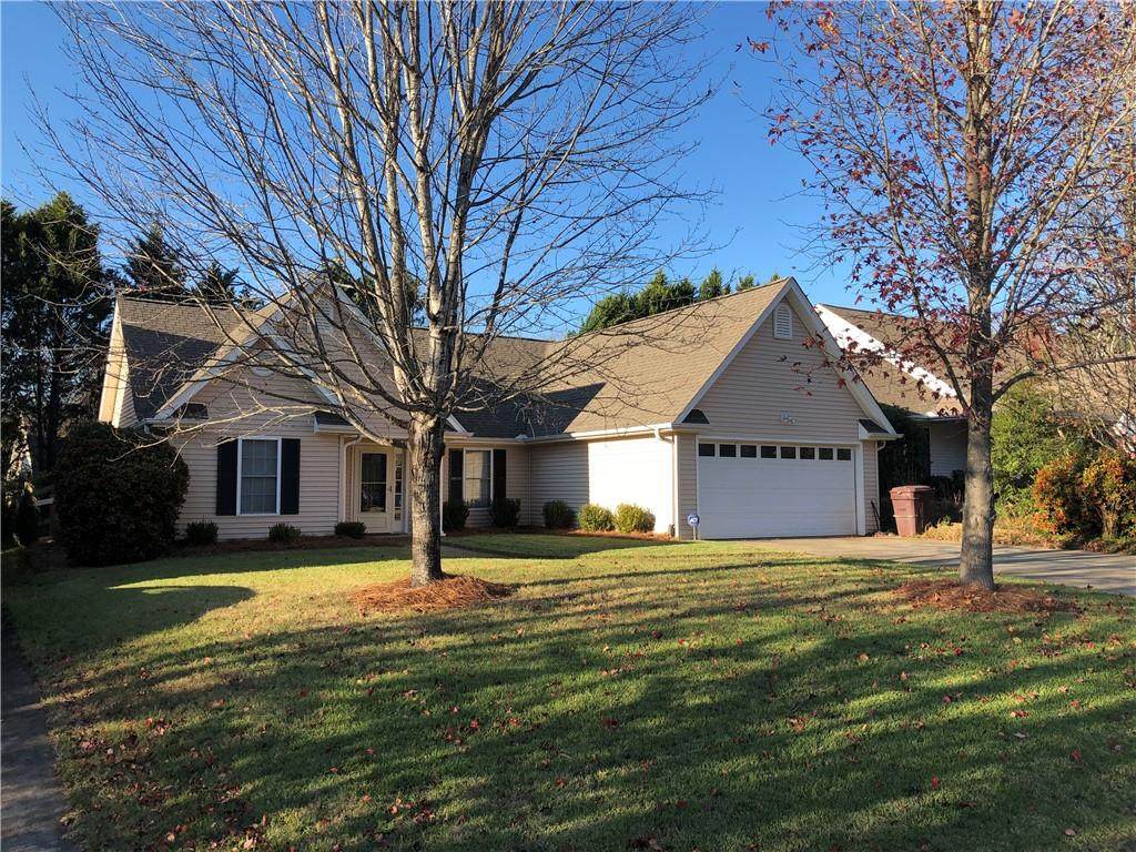 202 Grand Oak Circle - Photo 1
