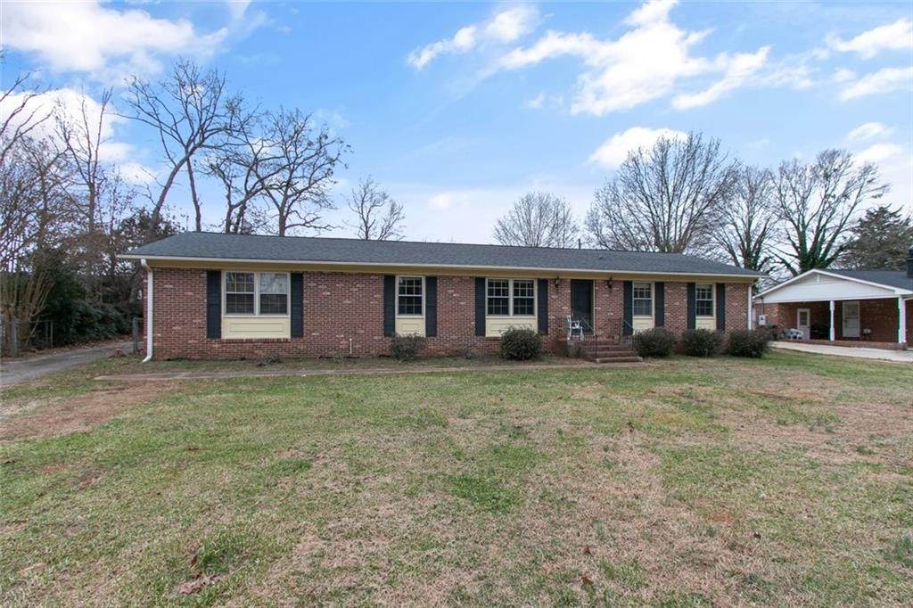 811 Beverly Drive - Photo 1