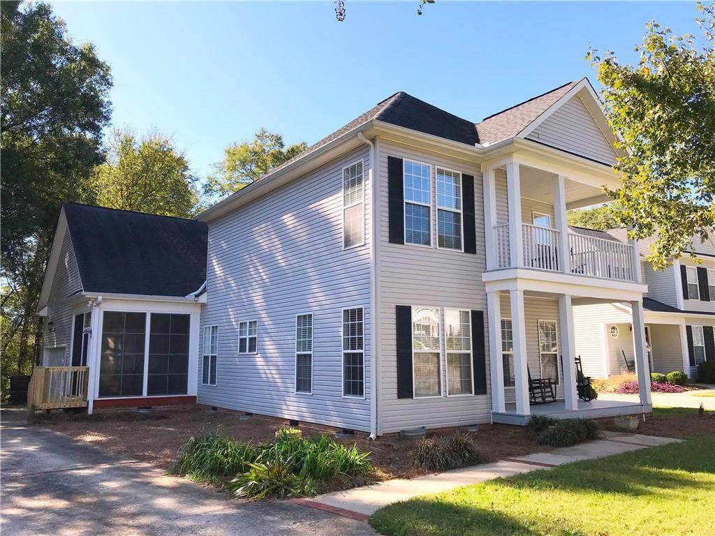 201 Village Way - Photo 1