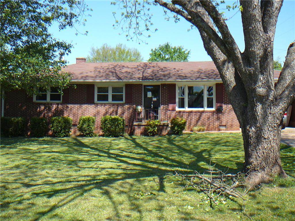 307 Claudine Drive - Photo 1