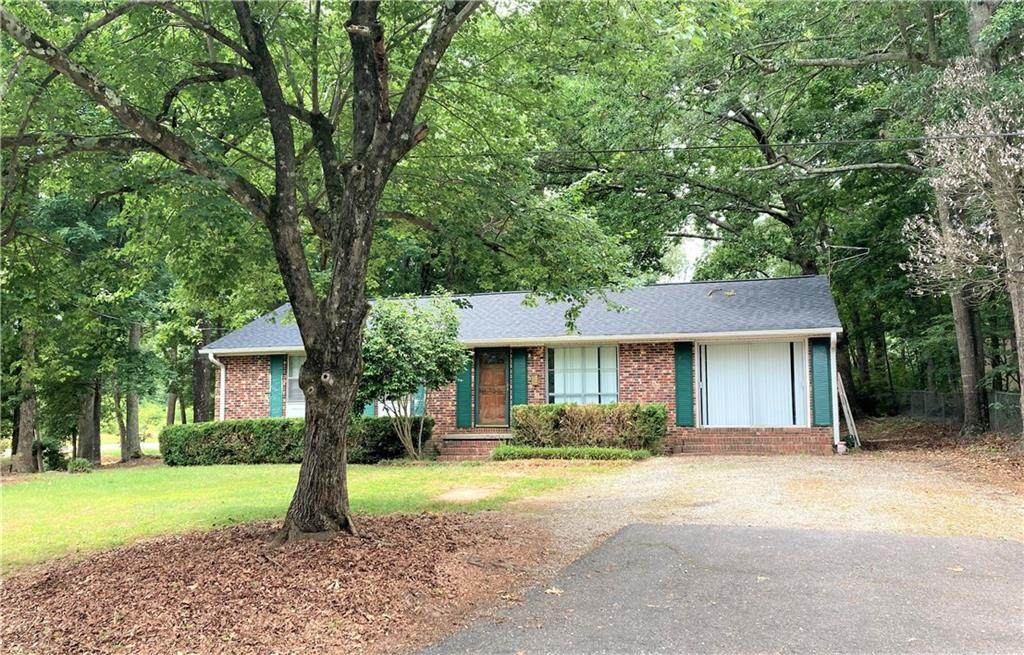 703 Woodland Drive - Photo 1