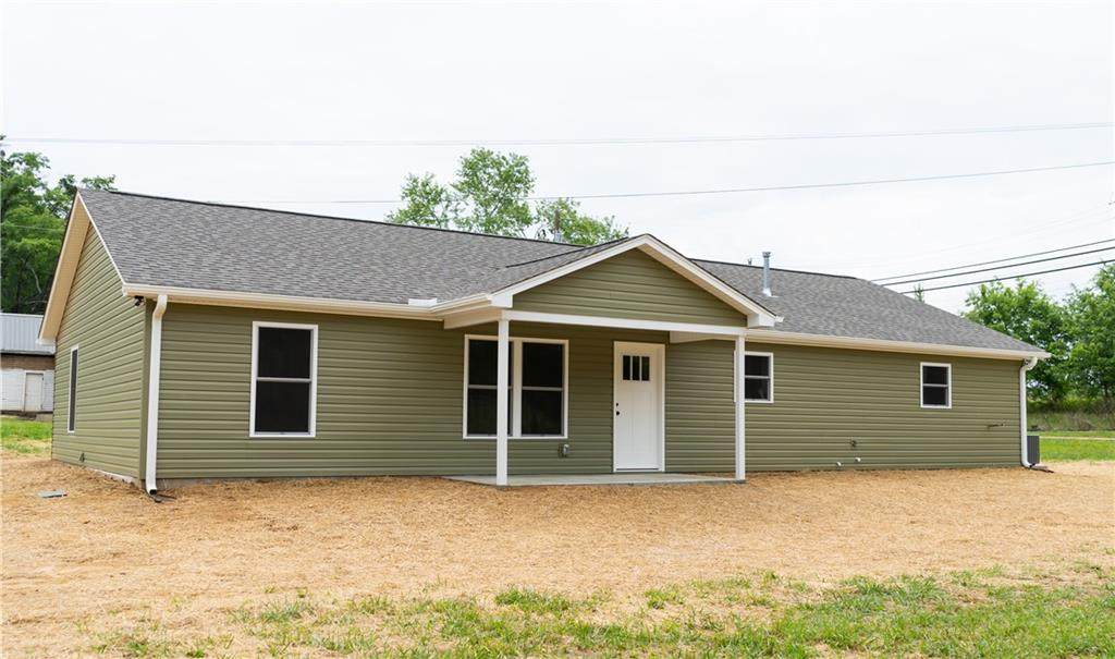9214 Long Creek Highway - Photo 1