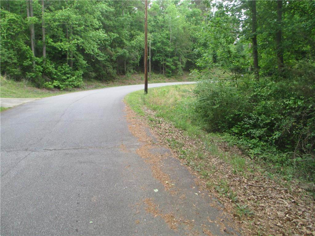 000 Cherokee Drive - Photo 1