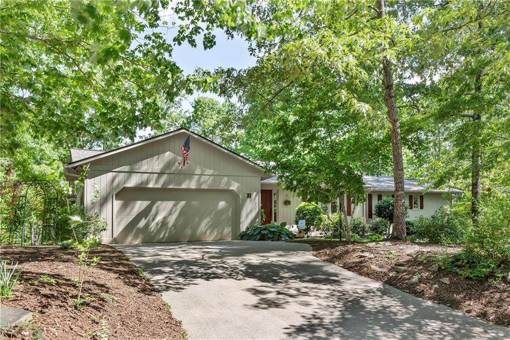 31 Commodore Drive - Photo 1
