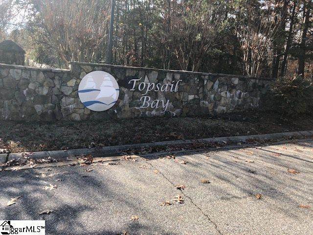 102 Topsail Drive - Photo 1