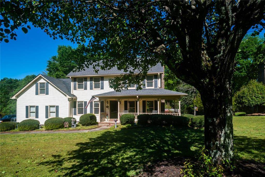328 Monroe Drive - Photo 1