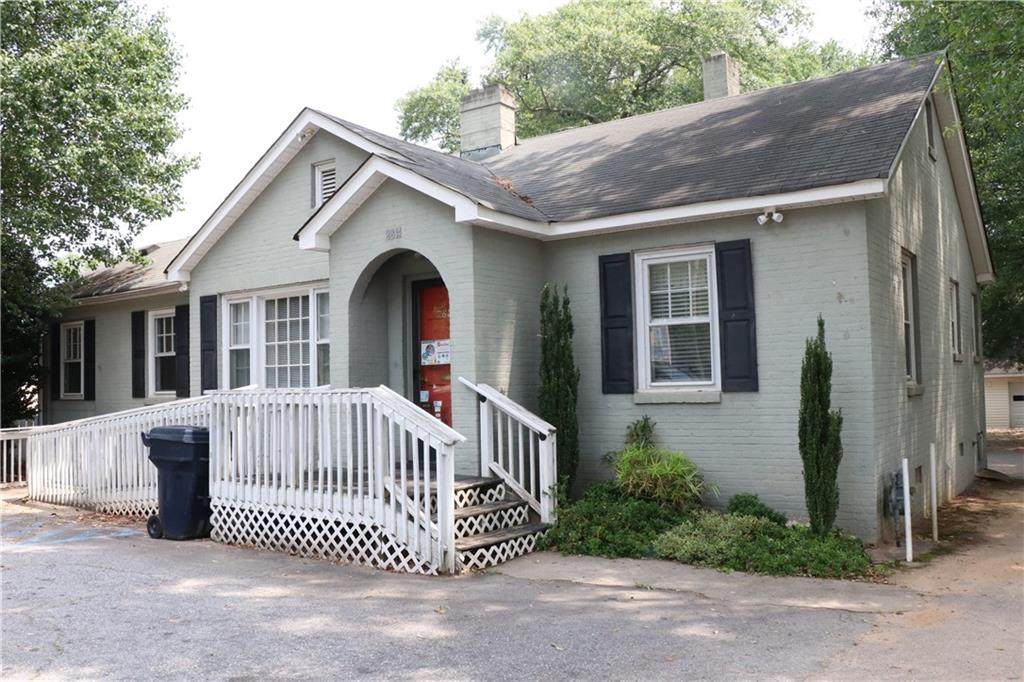 2814 North Avenue - Photo 1
