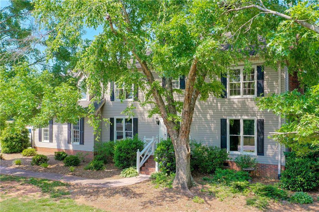 714 Rock Springs Road - Photo 1