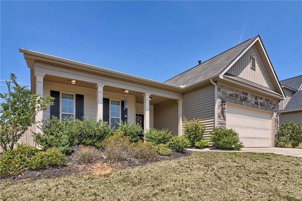 110 Amherst Way - Photo 1