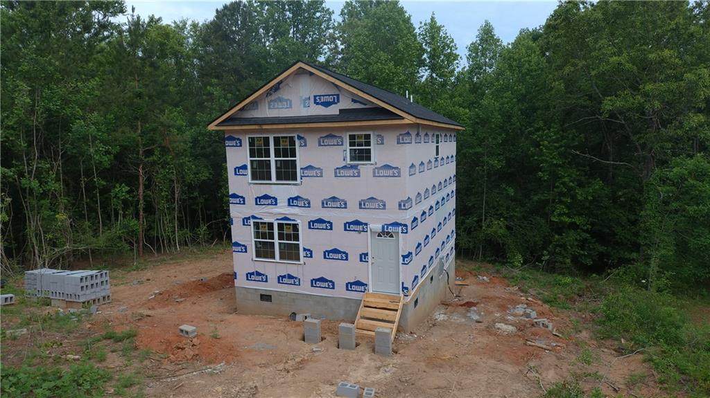 210 Ashton Drive - Photo 1