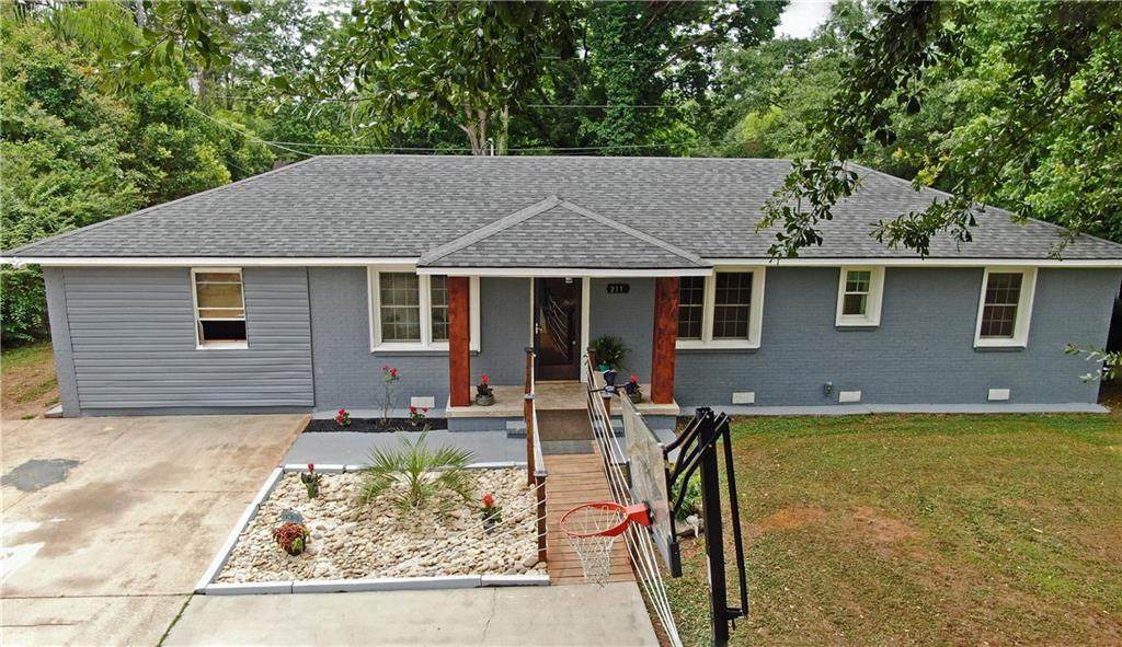 211 Warwick Street - Photo 1