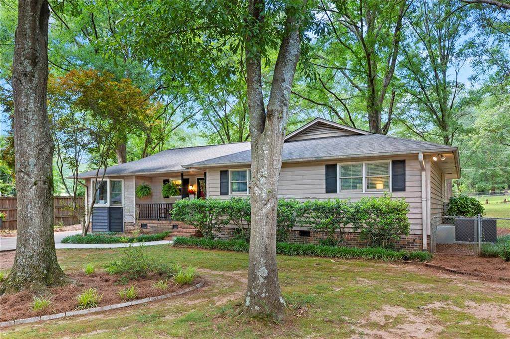 303 Old Colony Court - Photo 1