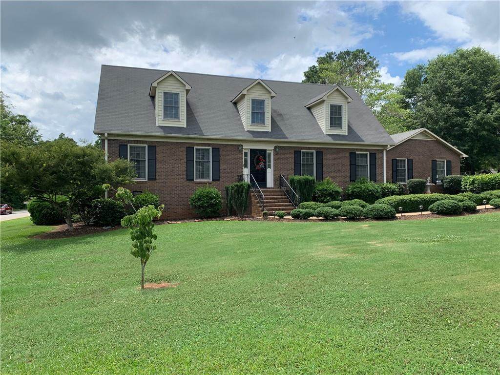 601 Regency Circle - Photo 1