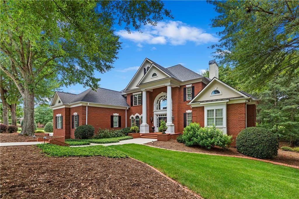 107 Loudwater Drive - Photo 1