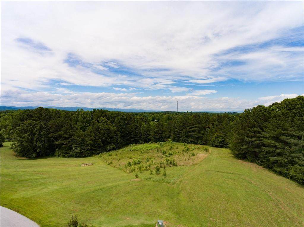 204 Heavenview Drive - Photo 1