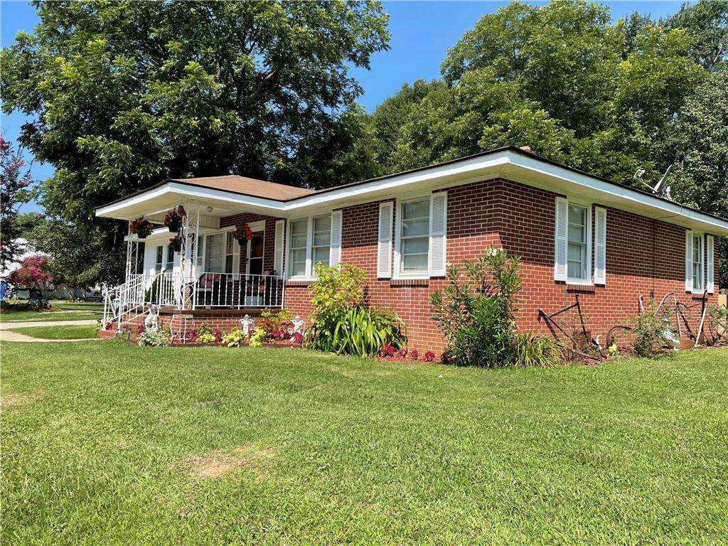 1303 Main Street - Photo 1