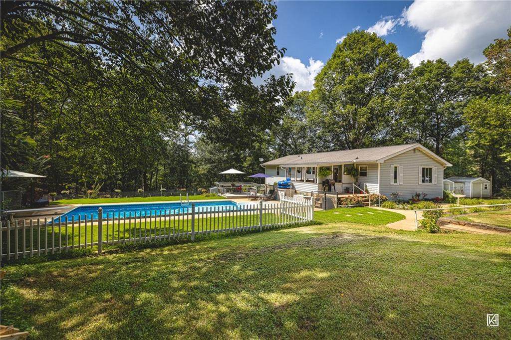 330 Chauga Road - Photo 1