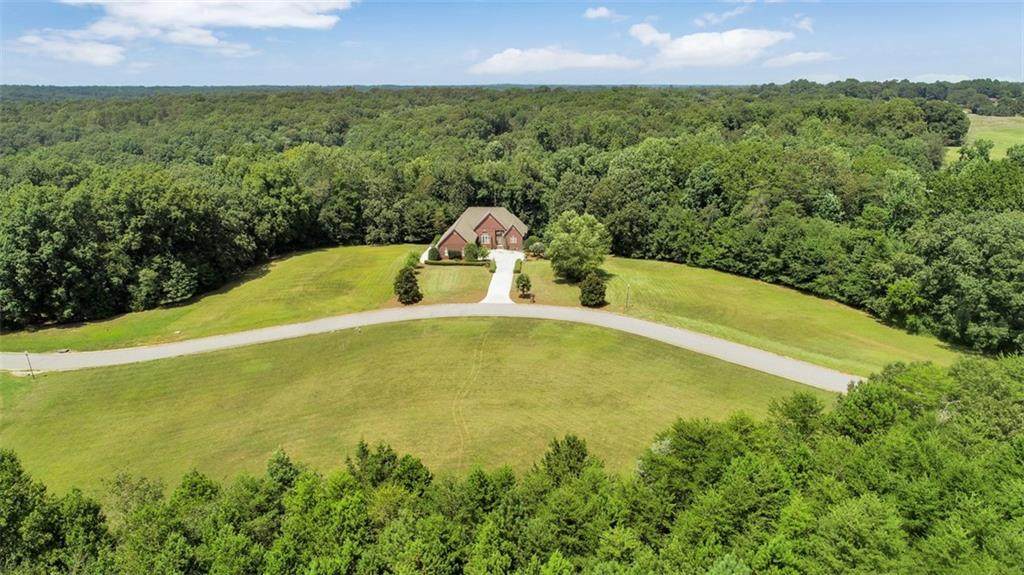 110 Topsail Drive - Photo 1