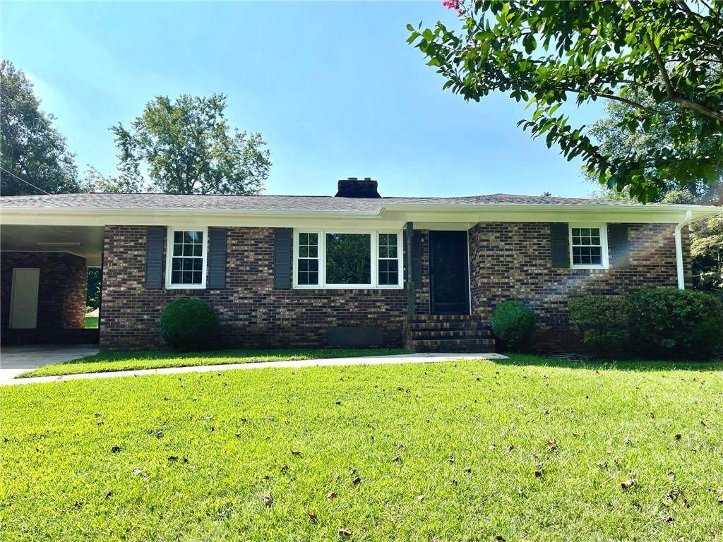 500 Sherwood Drive - Photo 1