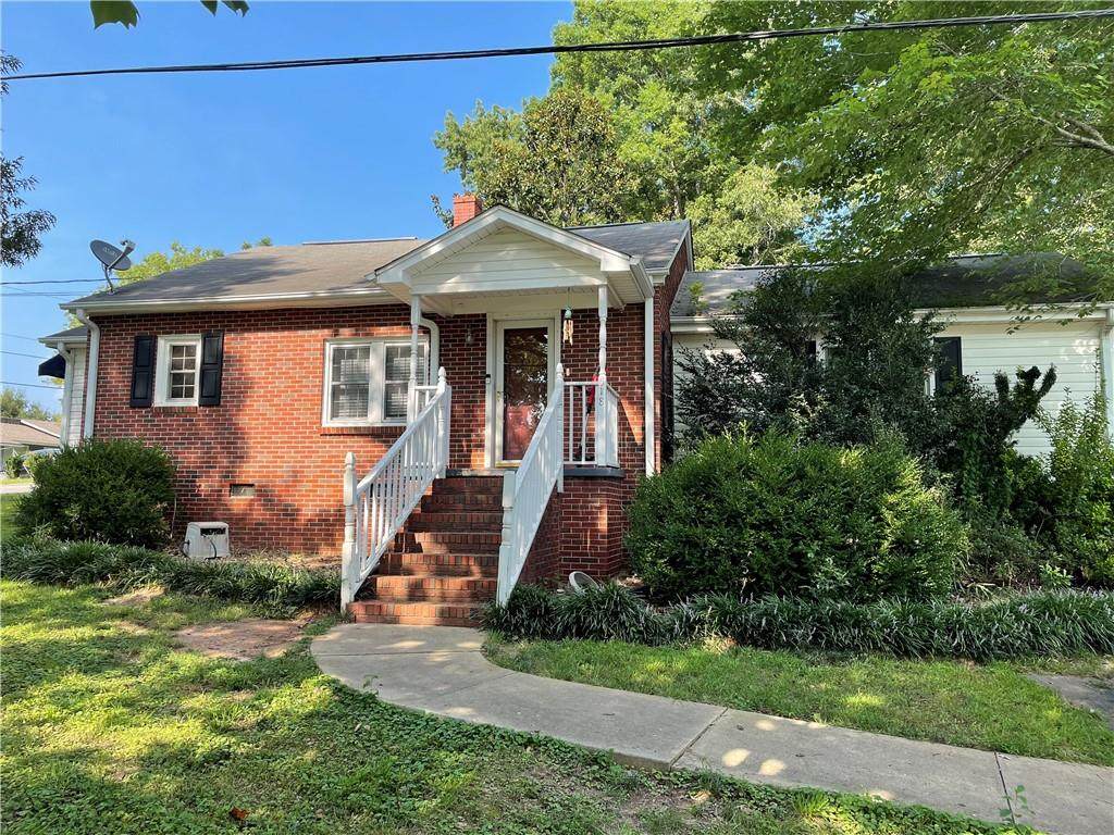 518 Playground Road - Photo 1