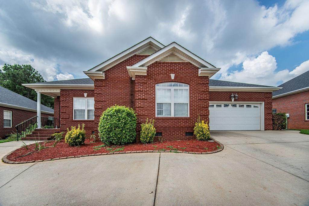 206 Green Chase W - Photo 1