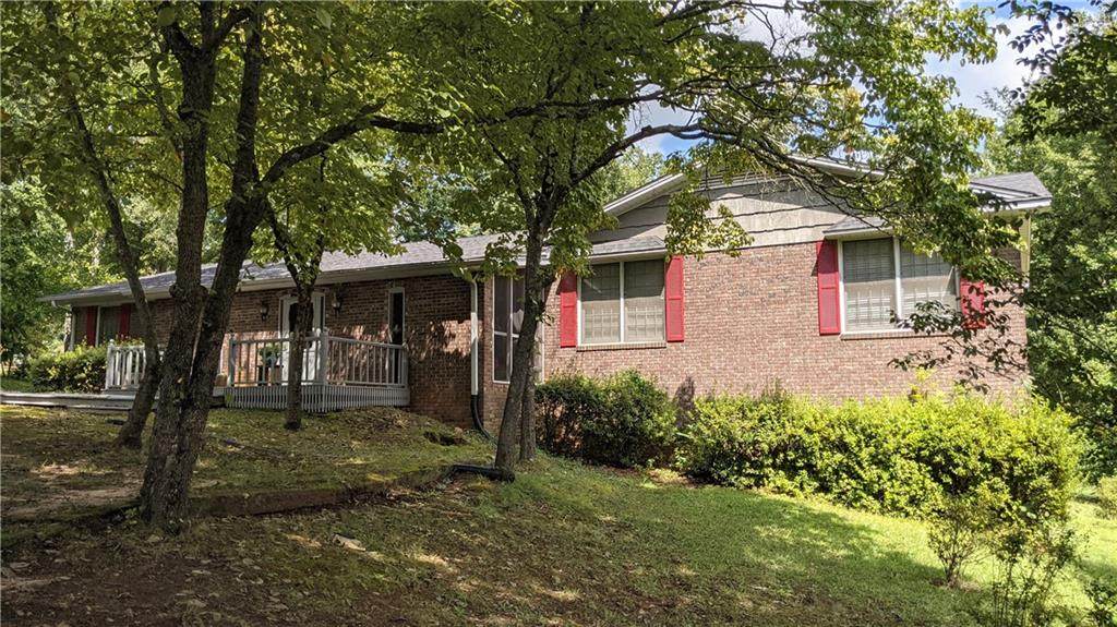 131 Pine Forest Drive - Photo 1
