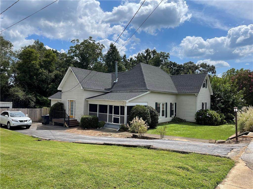 311 Retreat Street - Photo 1