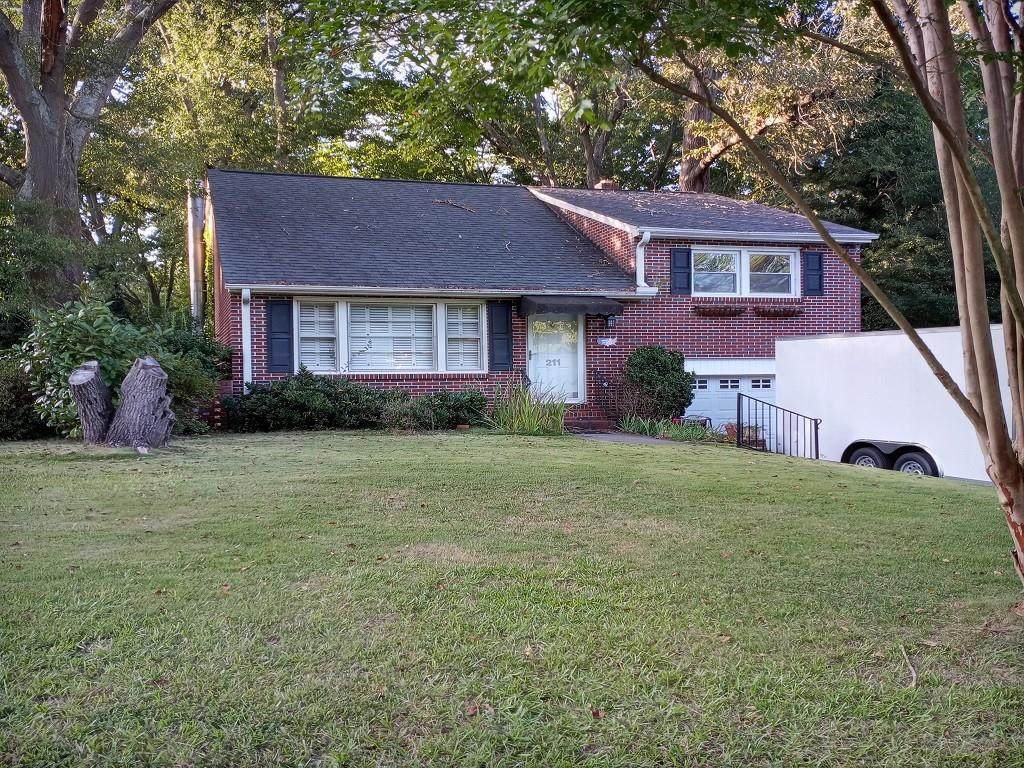 211 Forest Hill Drive - Photo 1