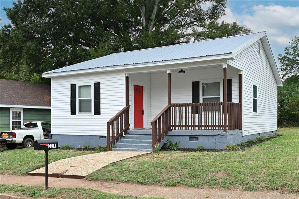 311 D Street - Photo 1