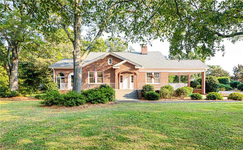 724 Anderson Street - Photo 1