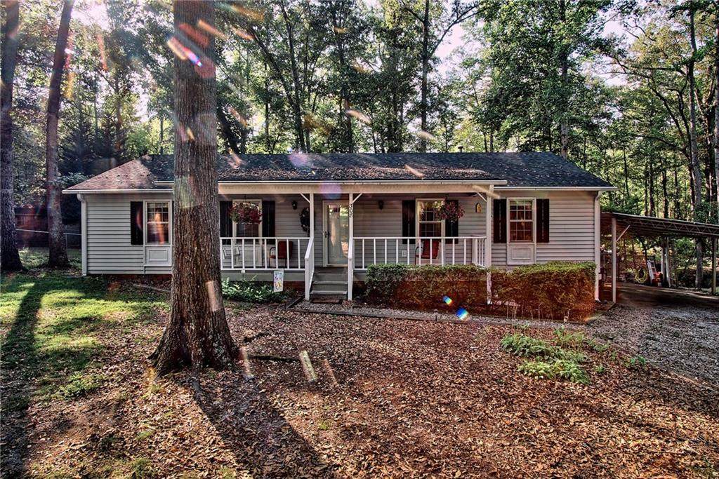 308 Poinsettia Drive - Photo 1