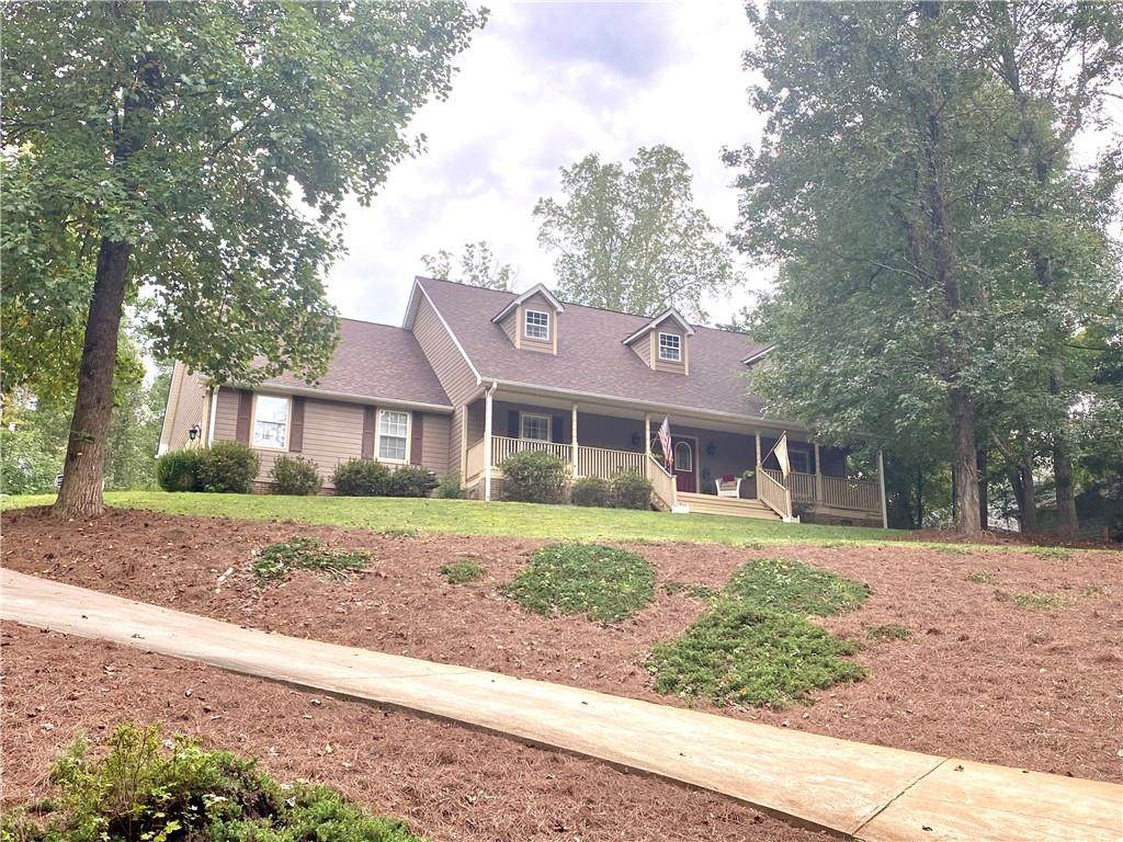 131 Royal Oaks Drive - Photo 1