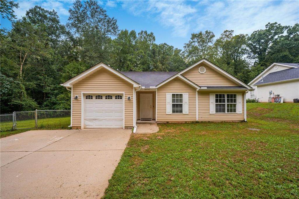 726 Maple Drive - Photo 1