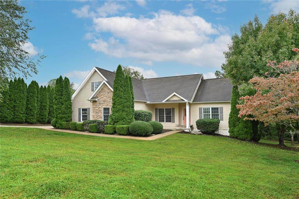 323 Ravens View Drive - Photo 1