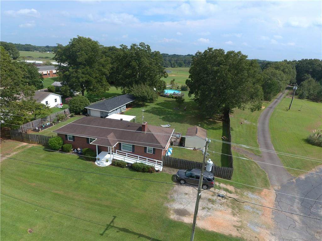 1533 Whitehall Road - Photo 1