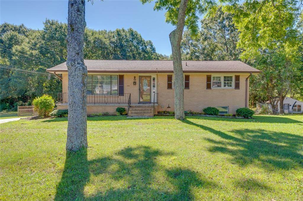 237 Belton Drive - Photo 1